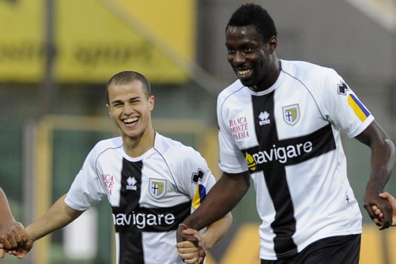 Sebastian Giovinco and Stefano Okaka (R) of Parma FC