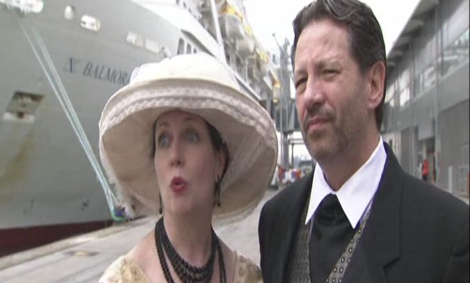 Relatives of Titanic disaster mark 100 years