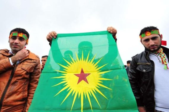 Turkish Kurds show the PKK (Kurdistan Wo