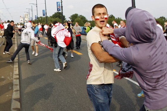 Long-time rivals Poland and Russia brawl