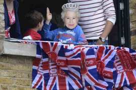 Britain''s Queen Elizabeth mask