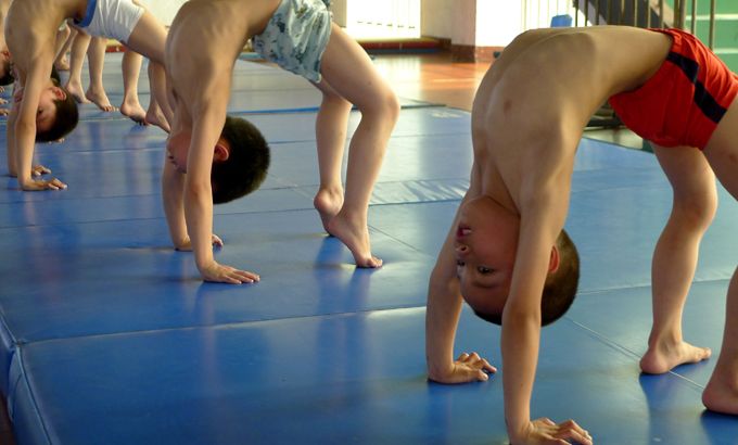 101 East - China''s race for Gold