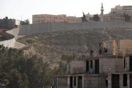 Separation wall between Pizgat Zeev and Shuafat