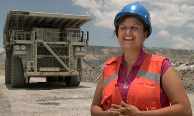 Women make headway in Mexico''s gold mines