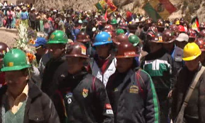 Boliva miners clashes