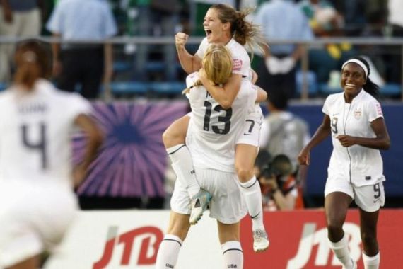 Ohai of the U.S. celebrates with her team mates after scoring a goal against Nigeria during their U-20 Women''s World Cup semi-finals soccer match in Tokyo