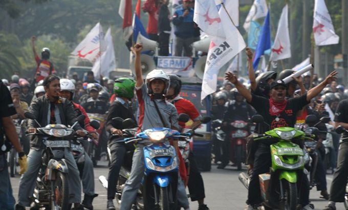 Indonesia factories shut as workers strike