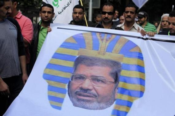 Opposition rally over Morsi decrees