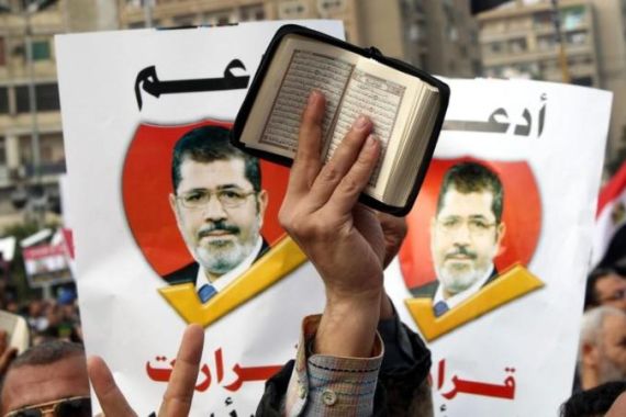 Supporters of Egyptian President Mohamed Morsi protest