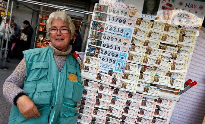 Spaniards count on big Christmas lottery win