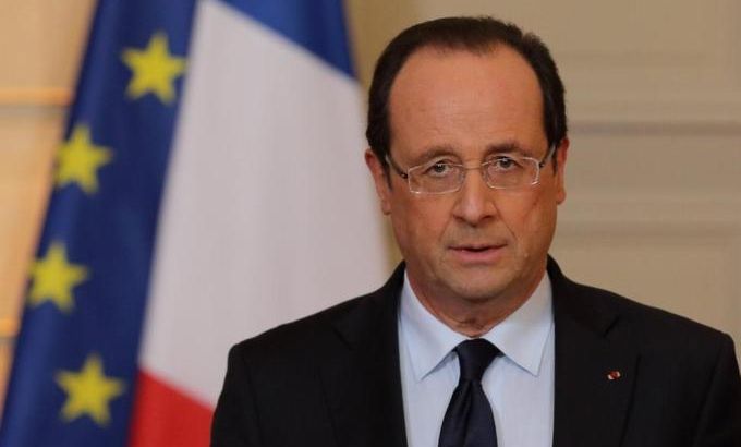 ce''s President Hollande delivers a statment on the situation in Mali at the Elysee Palace in Paris