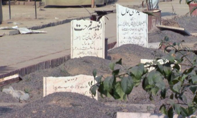 Pakistan''s Ahmadi sect wary after desecrations