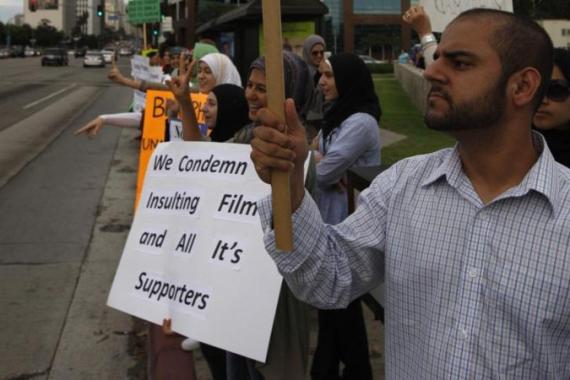Muslim Group Rallies Against Anti-Islam Sentiment In Los Angeles