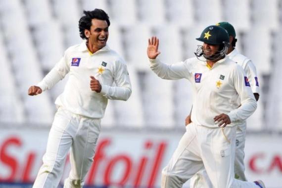 1st Test: South Africa v Pakistan - Day 1