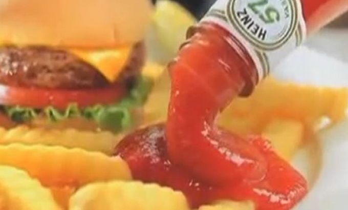 Buffet buys Ketchup giant