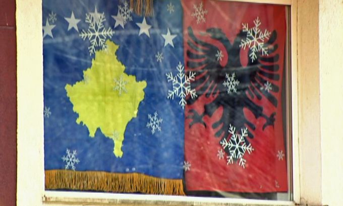 Kosovo''s unification flag reinforces division