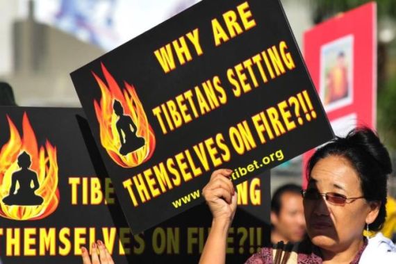 Tibetans and supporters of a