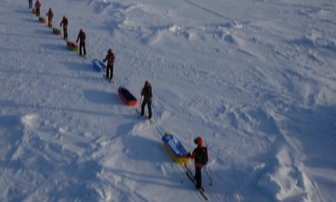Anti-mining activists plant flag on Arctic seabed