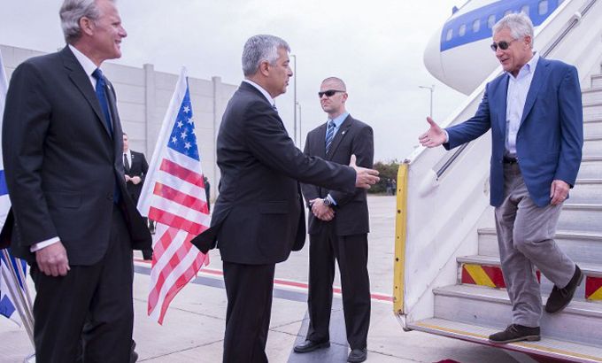 Hagel visits Israel to discuss arms deal