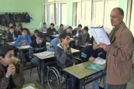 Palestinian students learning to speak Hebrew