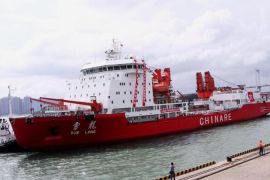 The Chinese research vessel and ice-brea