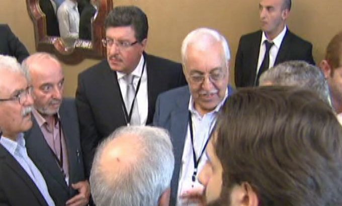 Syrian opposition undecided on Geneva peace summit