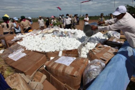 Cambodia destroys drugs and drug substances