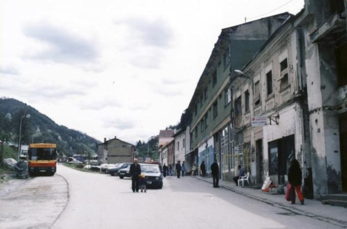 A main street is pictured in Srebrenica March 1998. [Reuters]