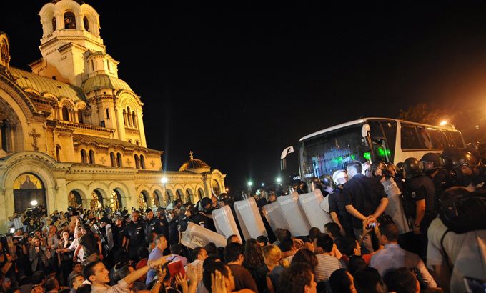 bulgaria protests parliament