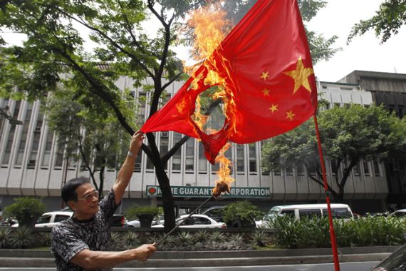 Filipinos protest China''s territorial claims