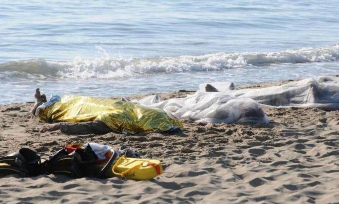 Six migrants die on way to Sicily