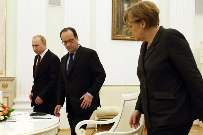 German Chancellor Merkel, French President Hollande and Russia''s President Putin arrive for a meeting on resolving the Ukraine crisis at the Kremlin in Moscow