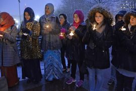 Muslim students hold candlelight vigil