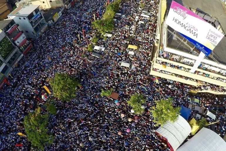Colombo rally for Rajapaksa