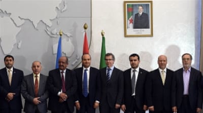Bernardino Leon poses with Libyan political leaders and activists in Algiers [AFP] [AFP]