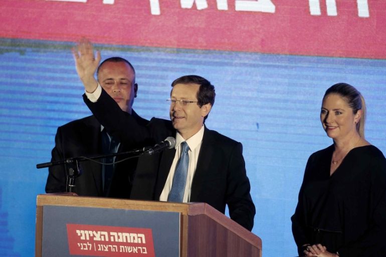 Zionist Union chief Herzog in Tel Aviv