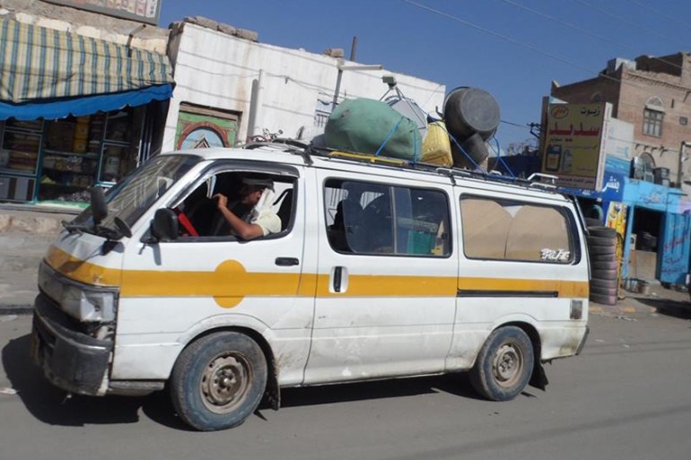 Yemenis fleeing Sanaa as Saudi-led airstrikes intensify