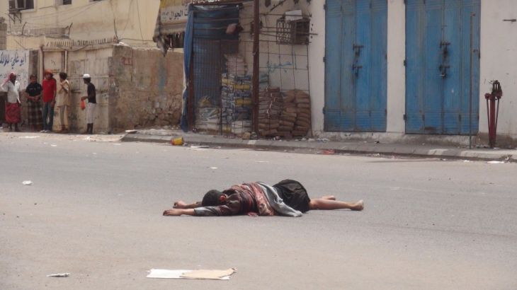 The body of a Houthi fighter in Aden