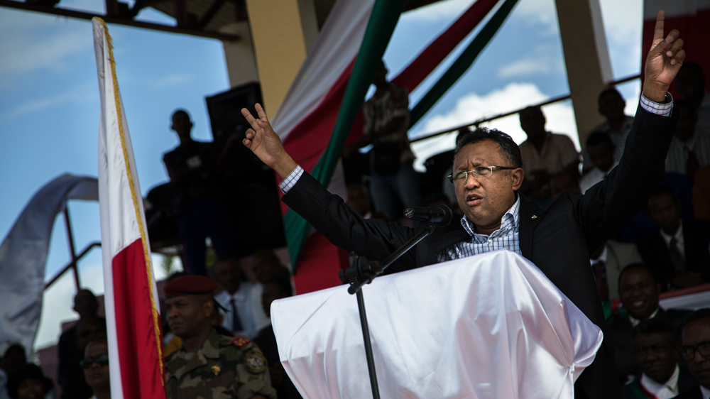 
Madagascar's new president delivers a speech on how to keep vanilla a top-quality Madagascan product [Wild Angle Productions / Chris Huby]
