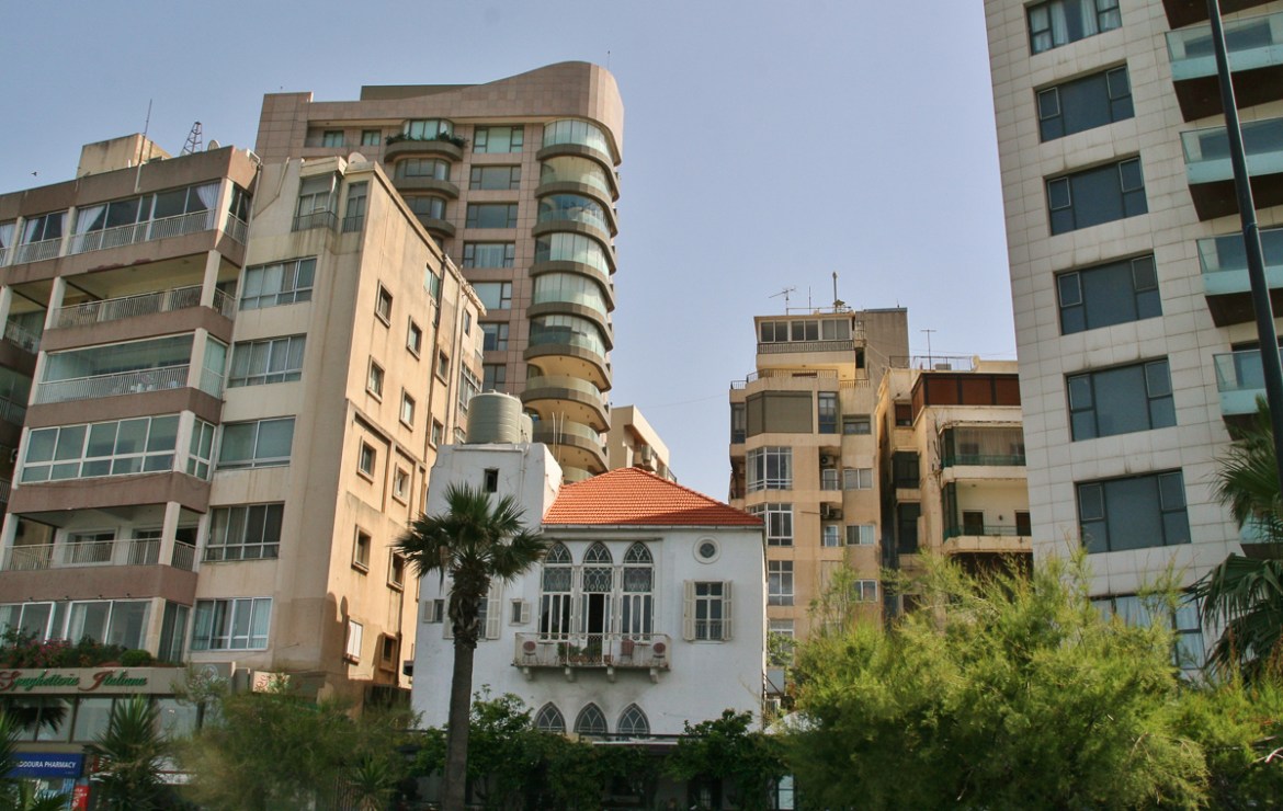Lebanon architecture / DO NOT USE / RESTRICTED