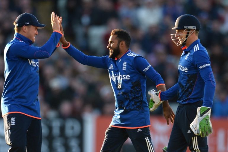 CRIC: England''s Adil Rashid (C) celebrates after the dismissal of New Zealand''s Mitchell Santner