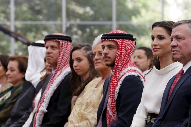 Jordan''s King Abdullah (2nd R), his wife Queen Rania (3nd R), and Crown Prince Hussein in Amman