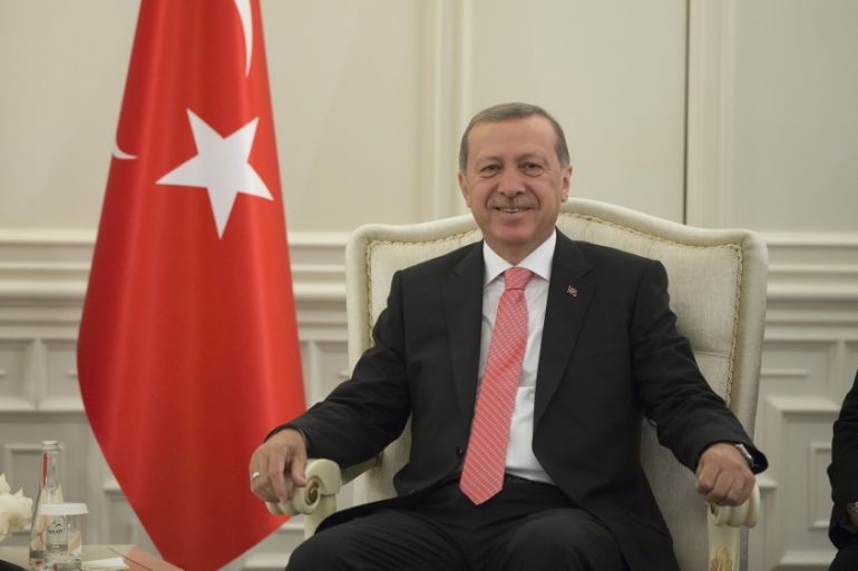 Turkish President Erdogan meets Russian President Putin in Baku