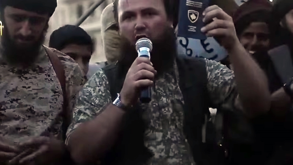 Lavdrim Muhaxheri appeared in an ISIL propoganda video burning his Kosovan passport [YouTube]