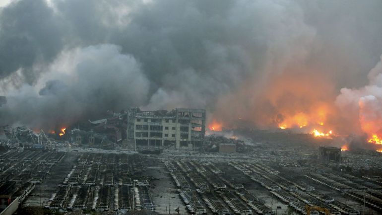 Death toll soars after huge blasts hit China''s Tianjin