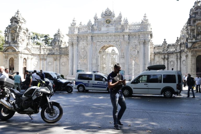 Gunfire exchange outside Dolmabahce Palace in Istanbul