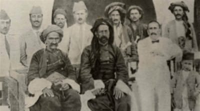 Sheik Mahmud Barzinji, with Ahmed Uthman in 1927, Erbil, Iraq [Kooosar/Wikipedia]