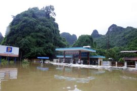Tropical Storm Vamco drenches Vietnam