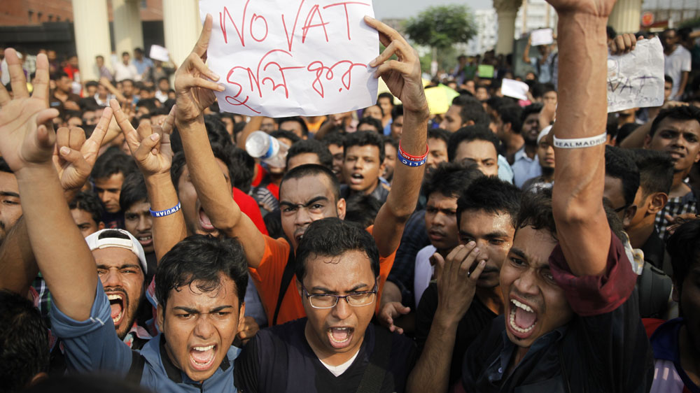Students have vowed to continue the protests till their demands are met [Al Jazeera/Mahmud Hossain Opu]