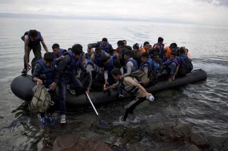 Afghan refugees land in Greece